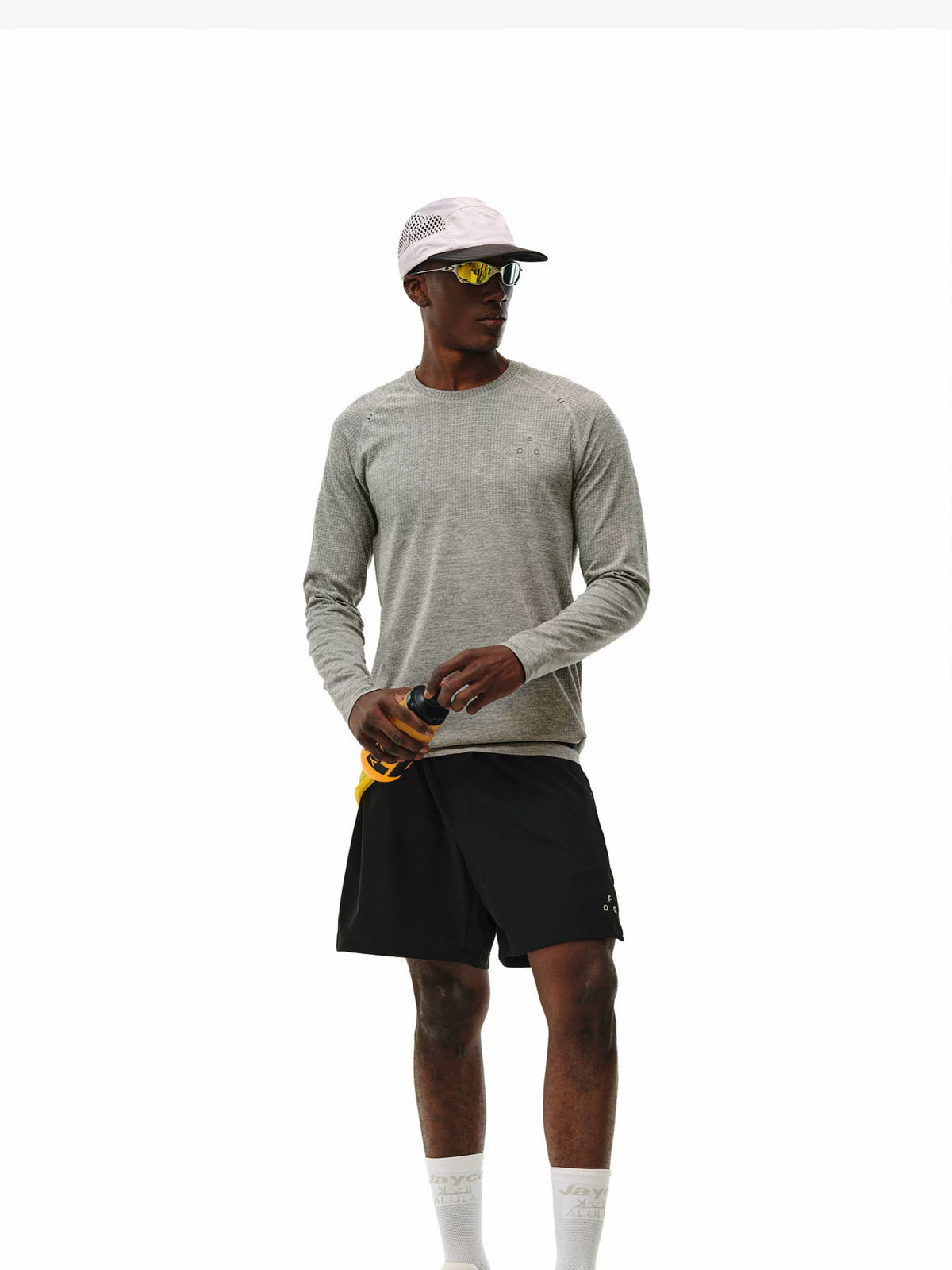Men's seamless long sleeve athletic tee, texture detail
