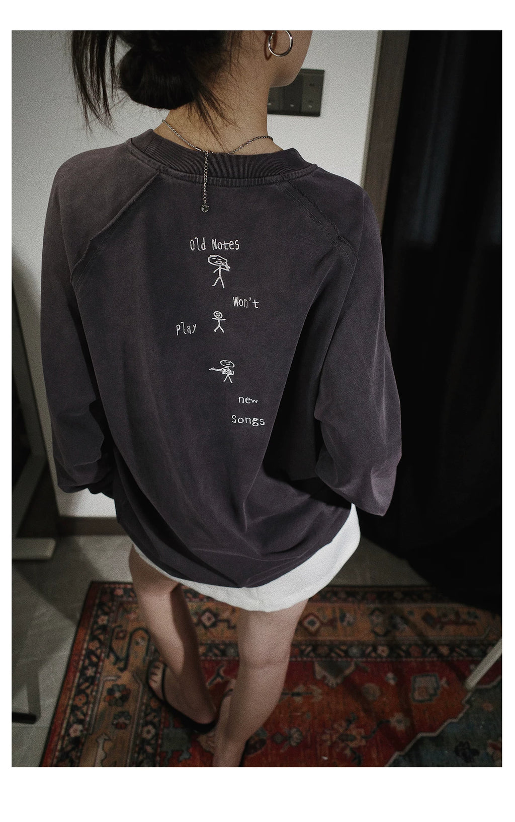 Old notes embroidered vintage band t-shirt, front view