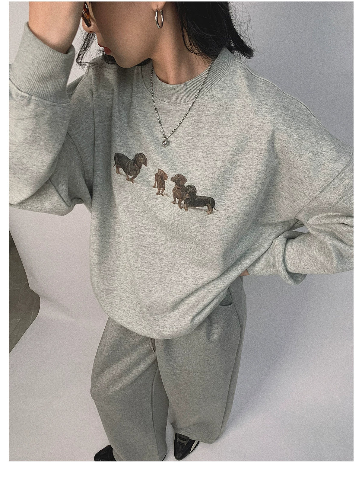 PII Unisex Dachshund Crew Neck Sweatshirt, 400GSM Heavyweight Heather Gray American Vintage Classic Pullover, Soft Warm Retro Casual Top for Dog Lovers Streetwear Daily Fall Winter Wear