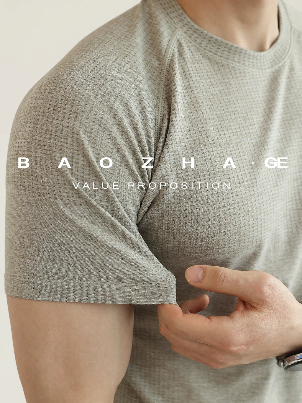 Men's seamless athletic t-shirt - view 1