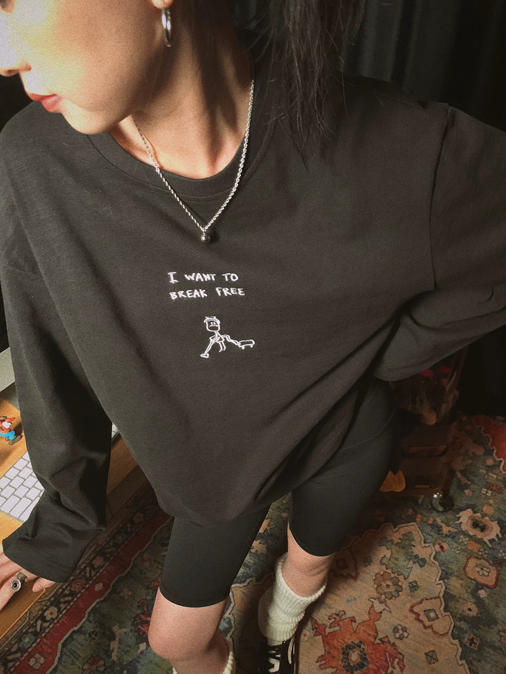 PII Queen Band "I Want to Break Free" Vintage Embroidered T-Shirt, Heavyweight American Retro Relaxed Fit Crew Neck Short Sleeve Tee, Classic Rock Band Graphic Top for Men Women Casual Streetwear Concert Outfits