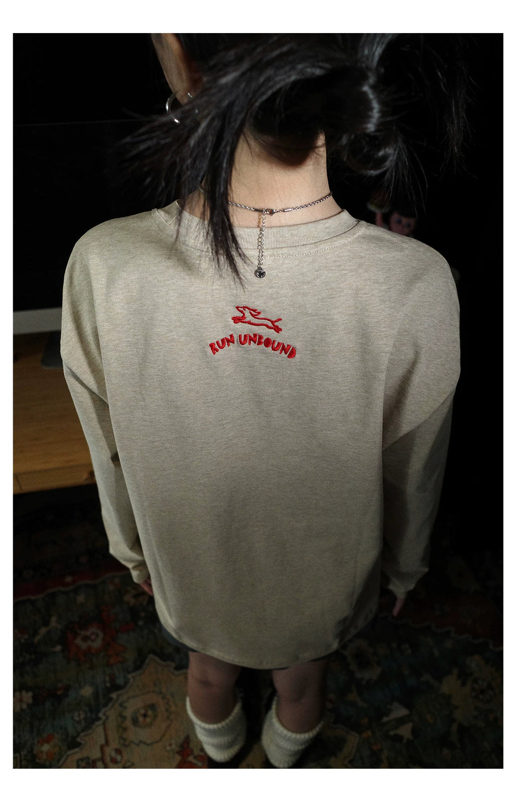 PII Run Unbound Dachshund Embroidered Long Sleeve T-Shirt, 260GSM Heavyweight American Vintage Khaki Oat Wiener Dog Tee, Relaxed Fit Retro Casual Crew Neck Top for Men Women Streetwear Dog Lovers Daily Wear