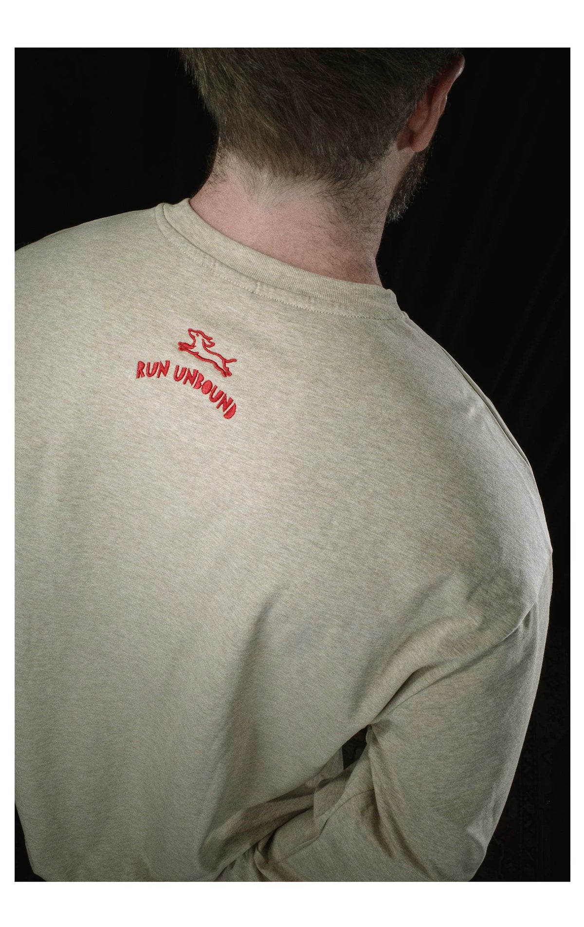 PII Run Unbound Dachshund Embroidered Long Sleeve T-Shirt, 260GSM Heavyweight American Vintage Khaki Oat Wiener Dog Tee, Relaxed Fit Retro Casual Crew Neck Top for Men Women Streetwear Dog Lovers Daily Wear