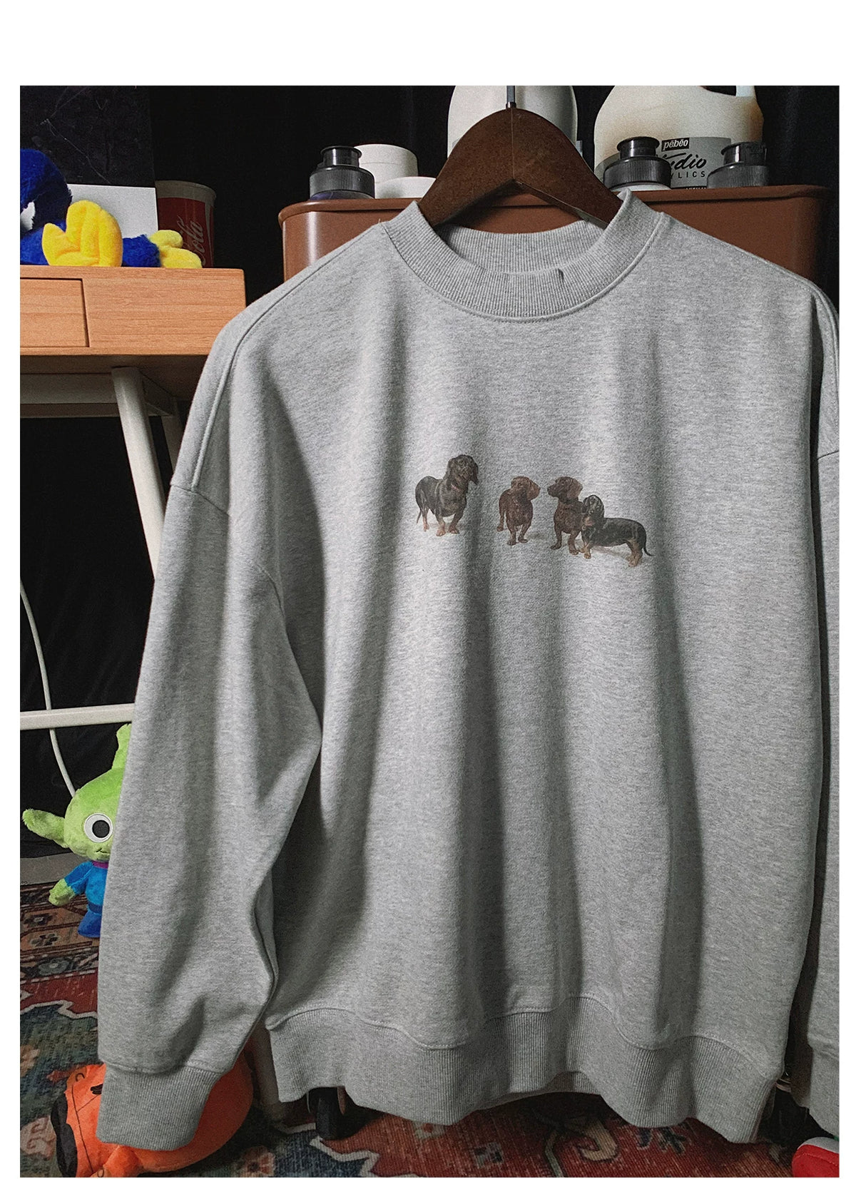 PII Unisex Dachshund Crew Neck Sweatshirt, 400GSM Heavyweight Heather Gray American Vintage Classic Pullover, Soft Warm Retro Casual Top for Dog Lovers Streetwear Daily Fall Winter Wear