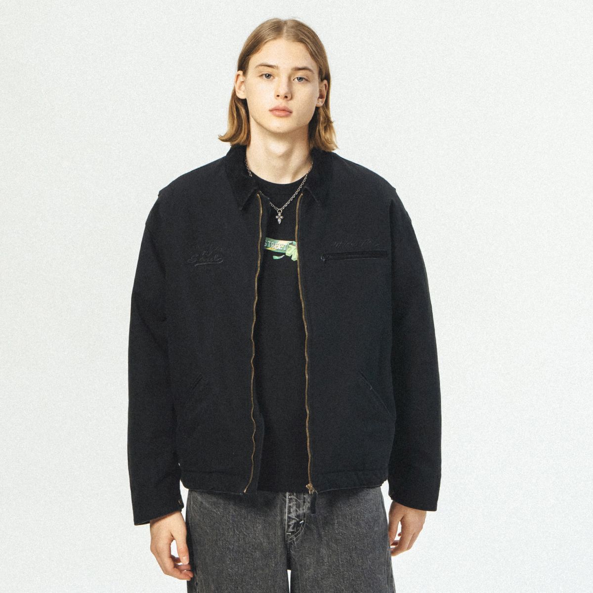 Unisex quilted cotton jacket outdoor lifestyle shot