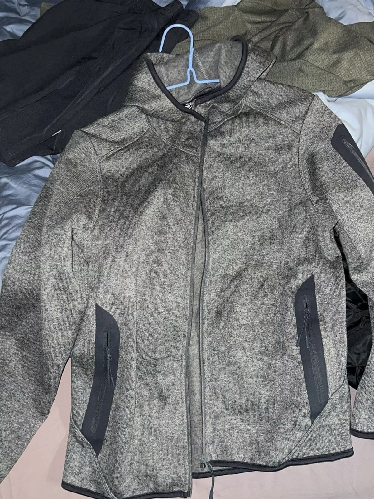 Couple fleece hoodie - flat lay detail